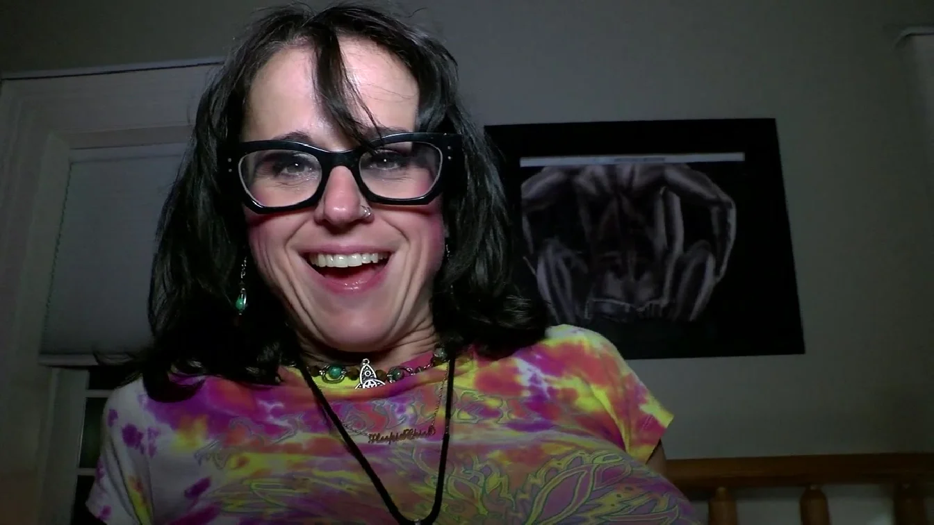 PrivateSociety Freya And Suzy Freya Fists A Fucking Freak XXX